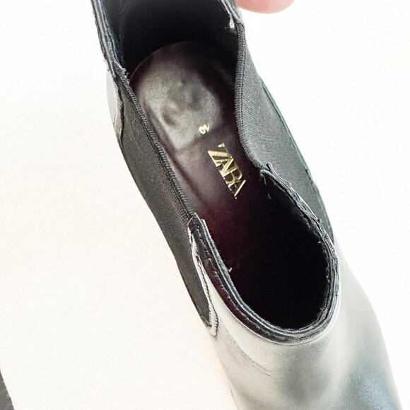 Zara Pointy Toe Leather Heeled Bootie Size 40 MINT - Picture 5 of 6